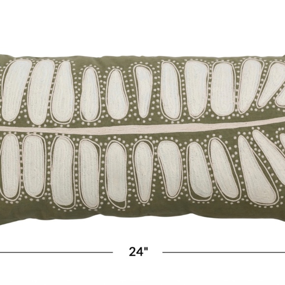 Creative coop leaf lumbar pillow - Picture 2 of 2